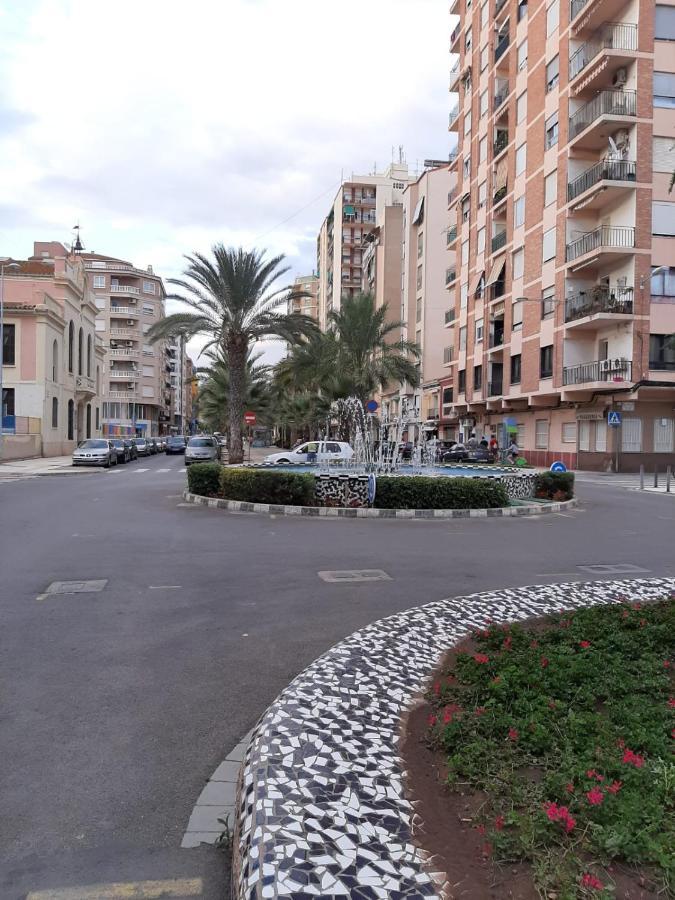 Apartament Carrer I'Iiia เกรา เด กัสเตยอน ภายนอก รูปภาพ