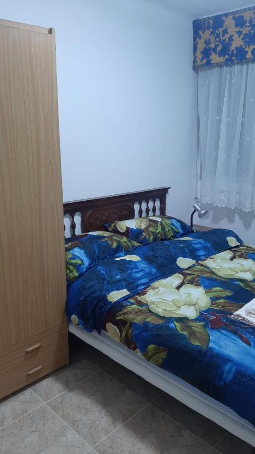 Apartament Carrer I'Iiia เกรา เด กัสเตยอน ภายนอก รูปภาพ