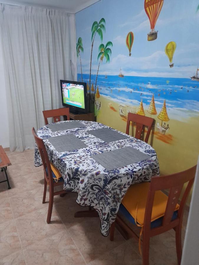 Apartament Carrer I'Iiia เกรา เด กัสเตยอน ภายนอก รูปภาพ