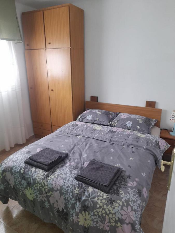 Apartament Carrer I'Iiia เกรา เด กัสเตยอน ภายนอก รูปภาพ